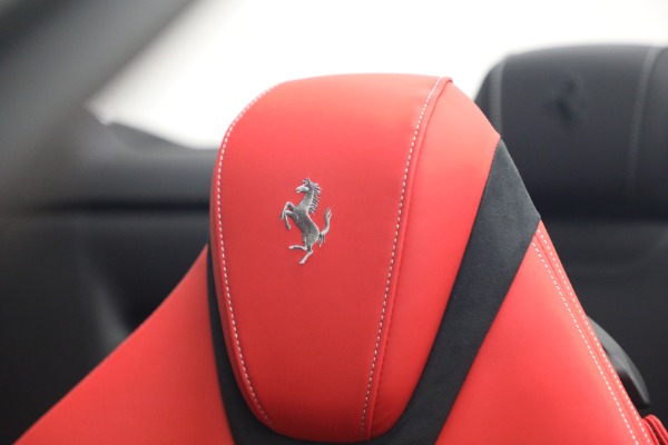Used 2026 Ferrari Roma Spider for sale $309,900 at Rolls-Royce Motor Cars Greenwich in Greenwich CT 06830 20