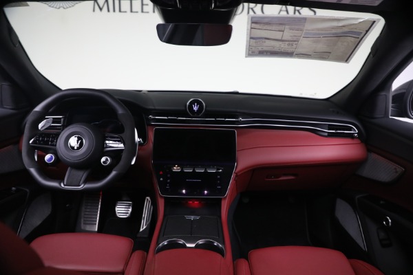 New 2027 Maserati Grecale Trofeo for sale $128,145 at Rolls-Royce Motor Cars Greenwich in Greenwich CT 06830 21