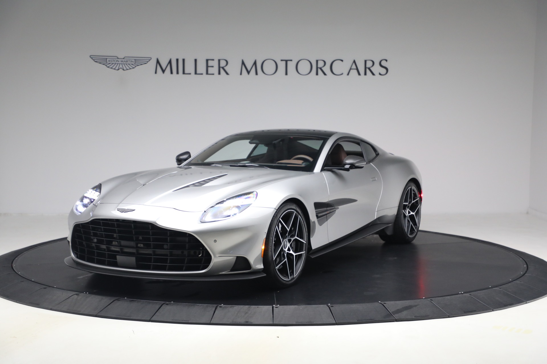 Used 2025 Aston Martin Vanquish for sale $429,900 at Rolls-Royce Motor Cars Greenwich in Greenwich CT 06830 1