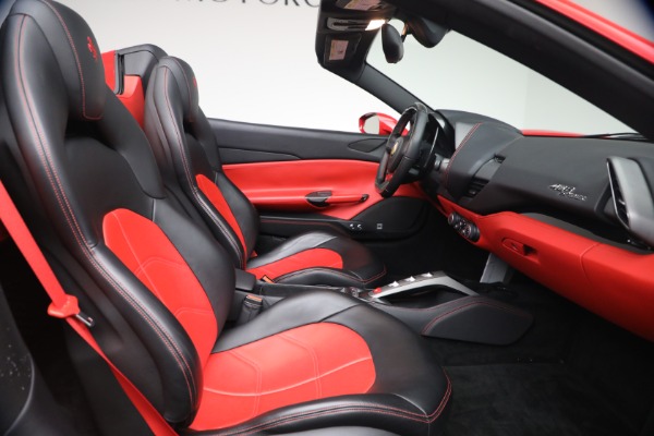 Used 2019 Ferrari 488 Spider for sale $419,900 at Rolls-Royce Motor Cars Greenwich in Greenwich CT 06830 17