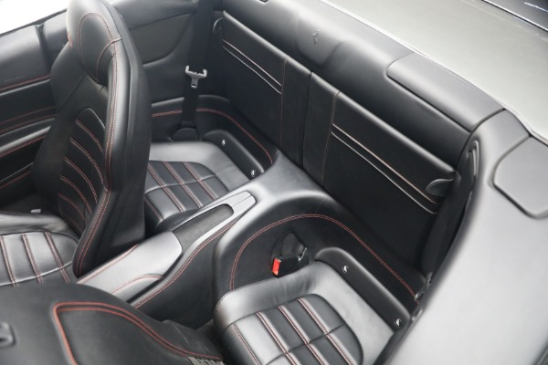 Used 2015 Ferrari California T for sale $139,900 at Rolls-Royce Motor Cars Greenwich in Greenwich CT 06830 17