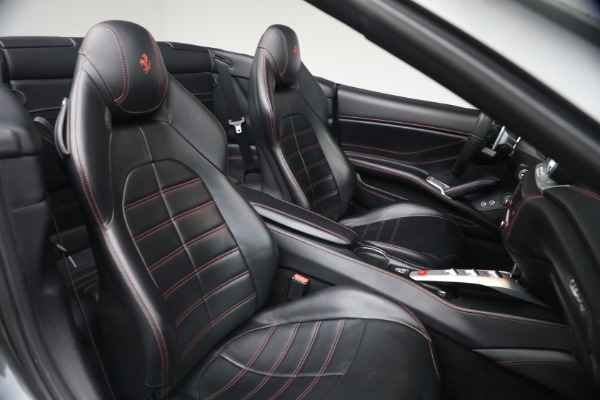 Used 2015 Ferrari California T for sale $139,900 at Rolls-Royce Motor Cars Greenwich in Greenwich CT 06830 20