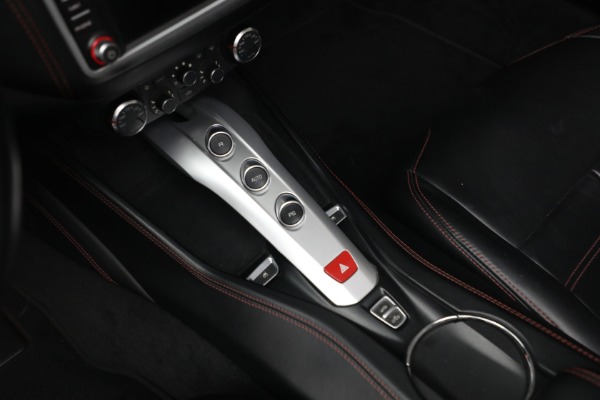 Used 2015 Ferrari California T for sale $139,900 at Rolls-Royce Motor Cars Greenwich in Greenwich CT 06830 23
