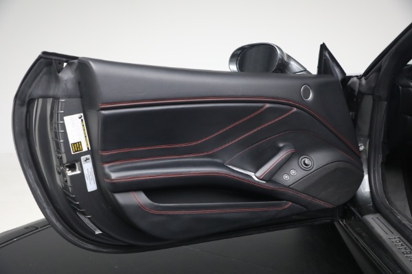 Used 2015 Ferrari California T for sale $139,900 at Rolls-Royce Motor Cars Greenwich in Greenwich CT 06830 28