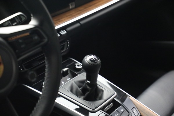 Used 2020 Porsche 911 Carrera 4S for sale $144,900 at Rolls-Royce Motor Cars Greenwich in Greenwich CT 06830 20