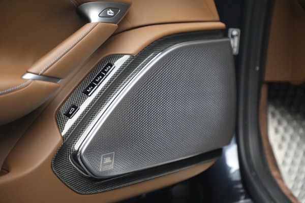 Used 2025 Ferrari Roma Spider for sale $309,900 at Rolls-Royce Motor Cars Greenwich in Greenwich CT 06830 25