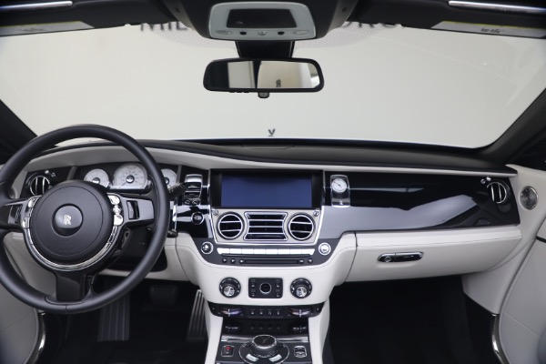 Used 2019 Rolls-Royce Black Badge Dawn for sale $299,900 at Rolls-Royce Motor Cars Greenwich in Greenwich CT 06830 4