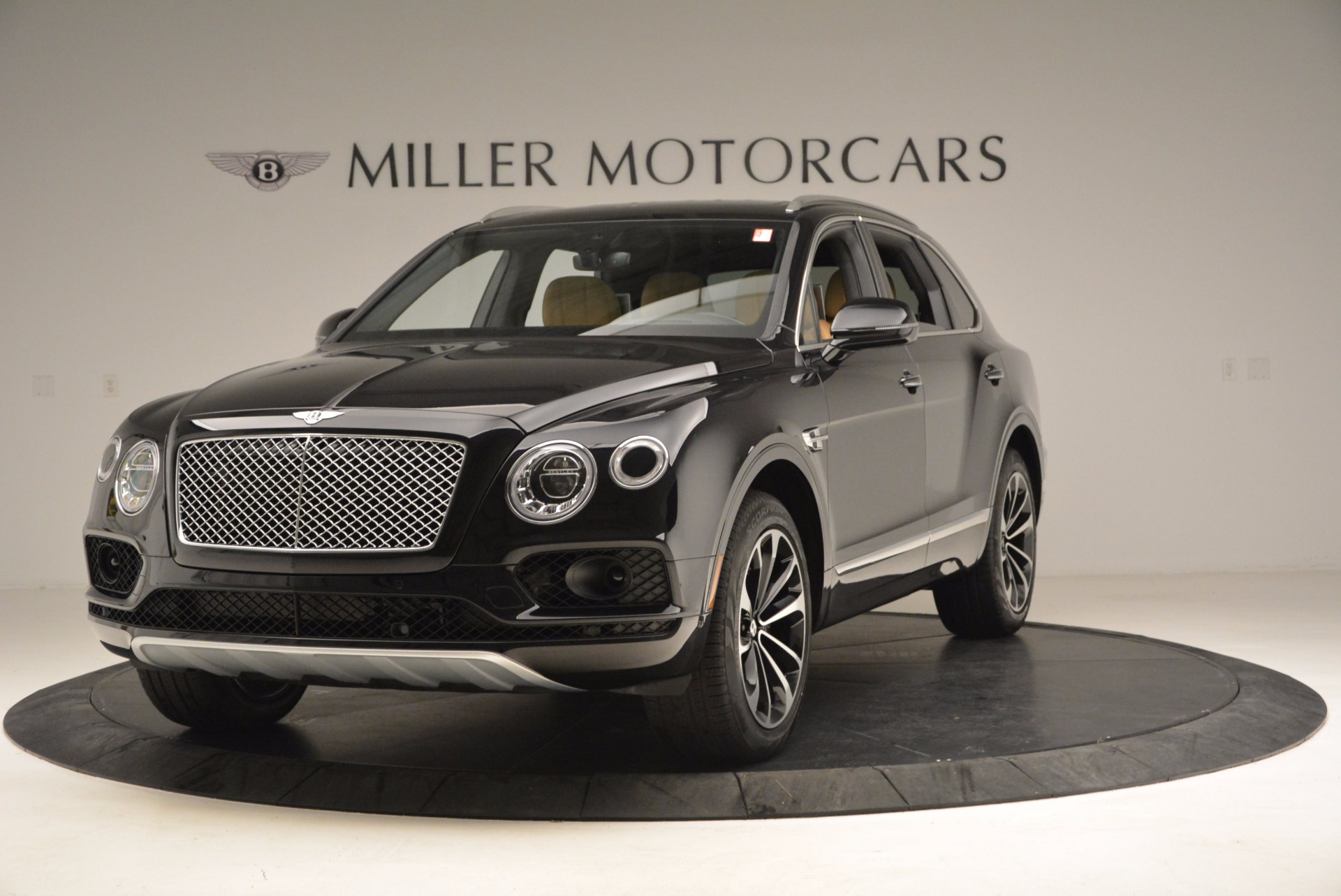 Used 2017 Bentley Bentayga for sale Sold at Rolls-Royce Motor Cars Greenwich in Greenwich CT 06830 1